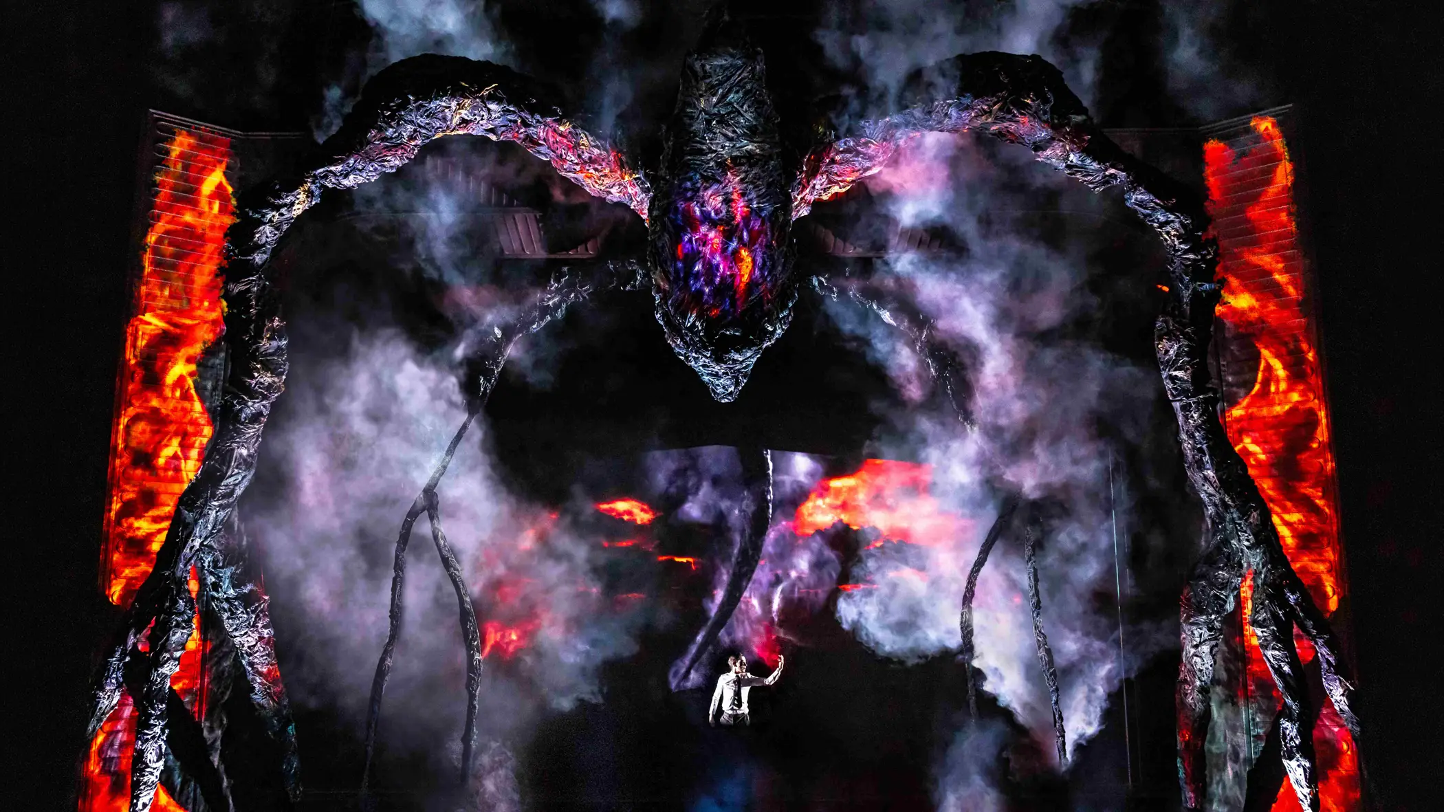 Louis McCartney (Henry Creel) dans STRANGER THINGS: THE FIRST SHADOW - Photo : © Matthew Murphy et Evan Zimmerman