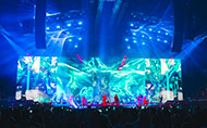 Robert Juliat Dalis 864 footlights join Justin Timberlake’s  “The Forget Tomorrow World Tour” - Photo © Steve Jennings