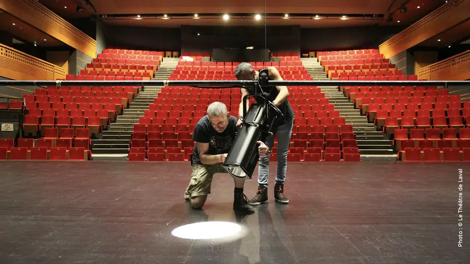 Le Théâtre de Laval passe à la LED avec Robert Juliat